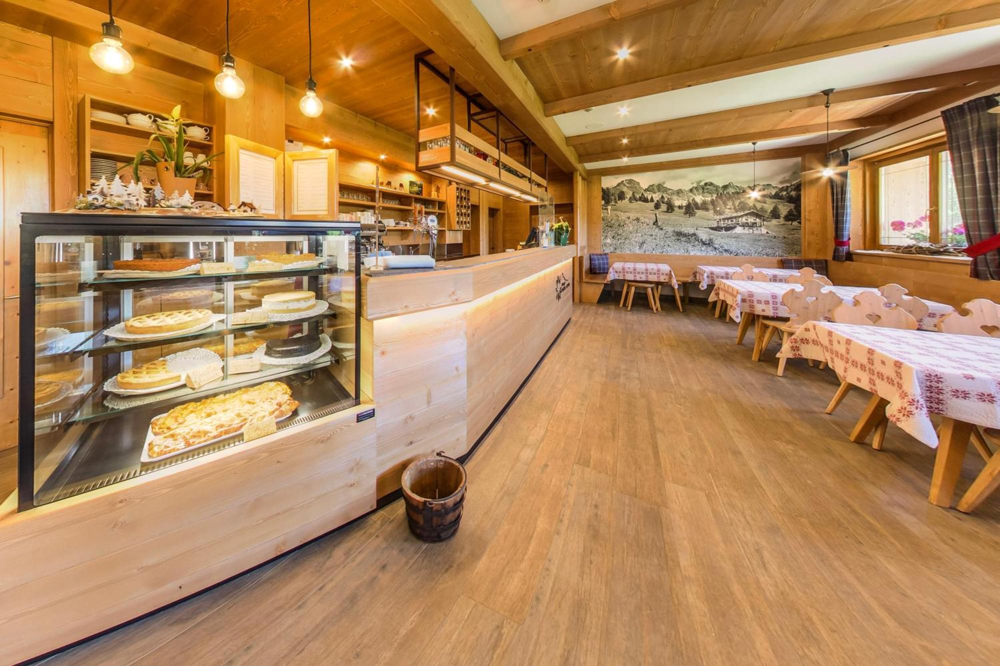 Rifugio Flora Alpina Hotel Passo San Pellegrino Ngoại thất bức ảnh