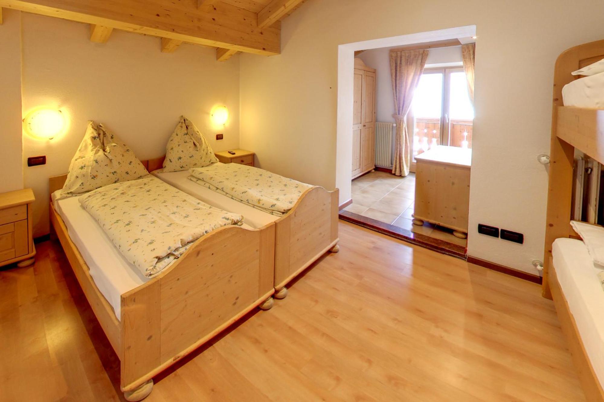 Rifugio Flora Alpina Hotel Passo San Pellegrino Ngoại thất bức ảnh
