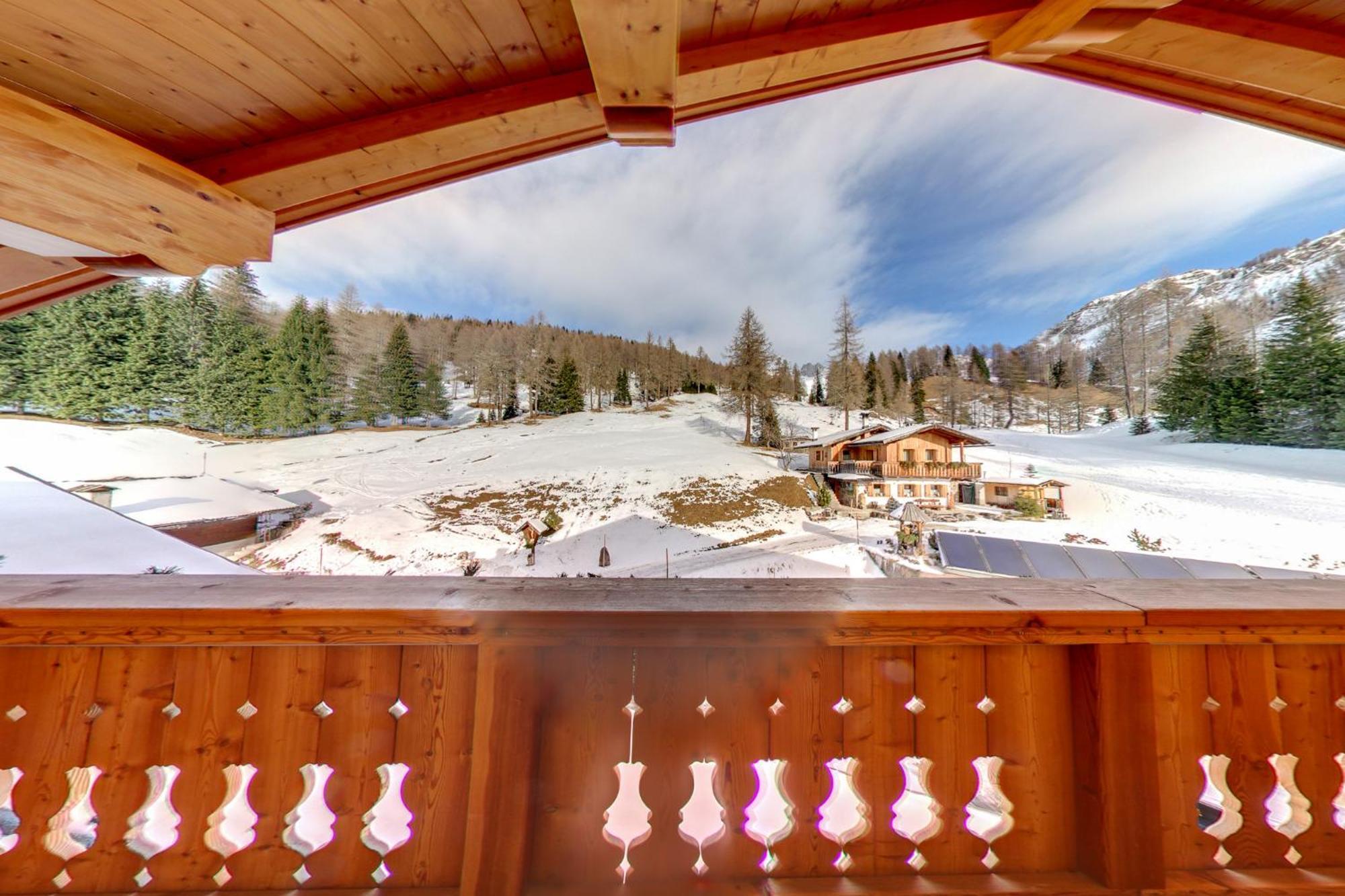 Rifugio Flora Alpina Hotel Passo San Pellegrino Ngoại thất bức ảnh